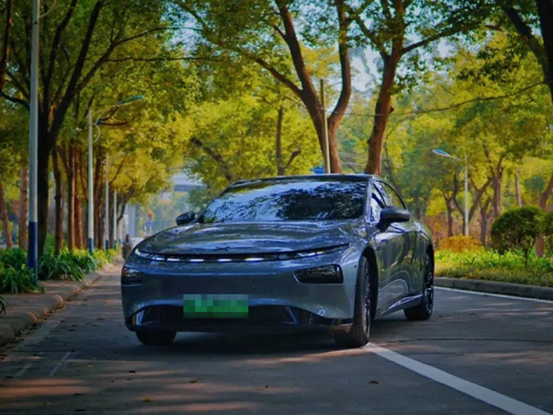比亚迪K8自动驾驶大巴在大阪世博园正式启用！曝光车辆设计与技术改装背后有哪些硬核解析？